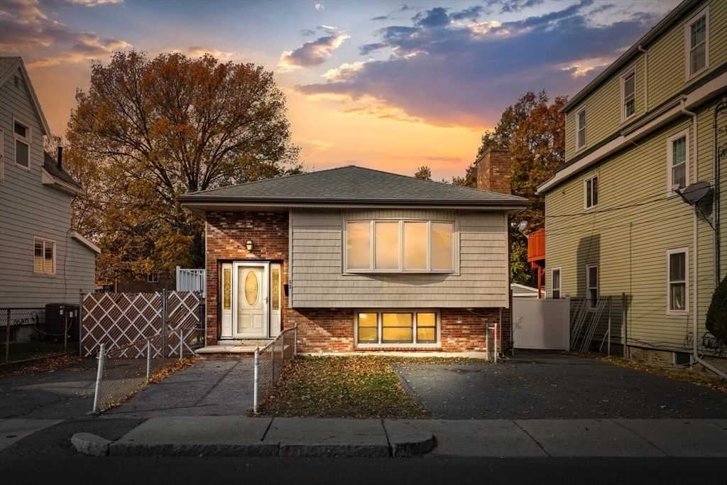 62 Adams St, Revere, MA 02151