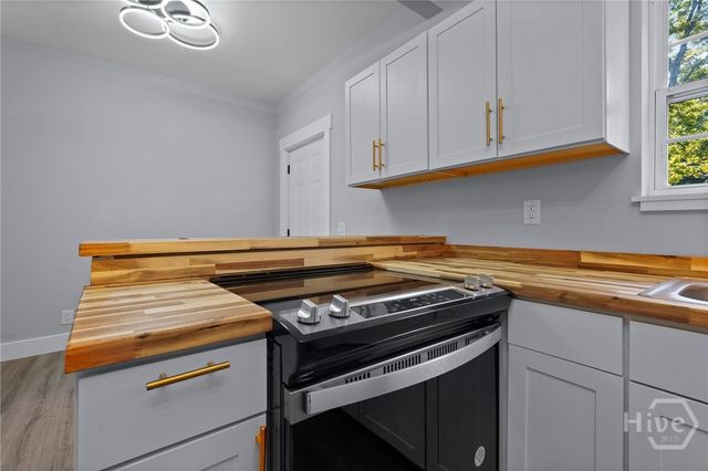 3205 Burroughs Street, Savannah, GA 31405