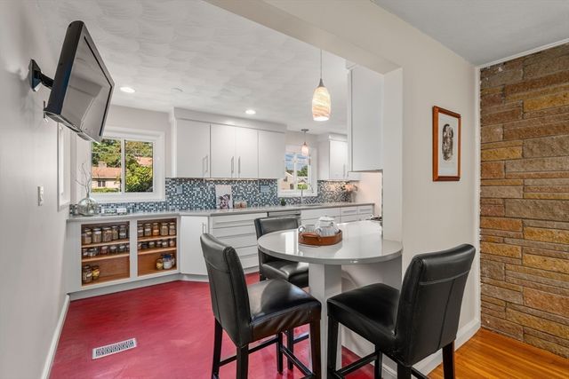 6 Royce Road, Framingham, MA 01701