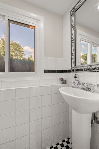6 Royce Road, Framingham, MA 01701