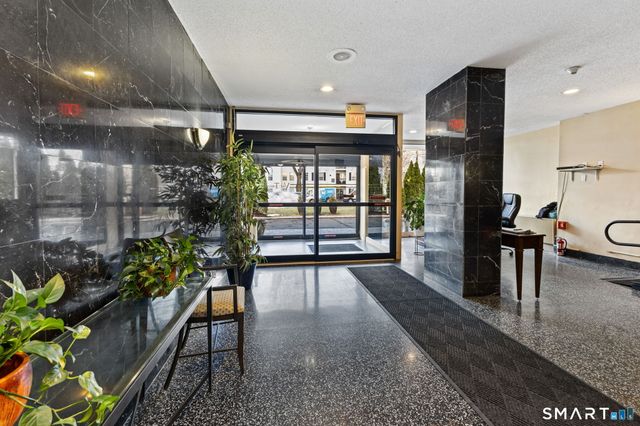 65 Glenbrook Road 6C, Stamford, CT 06902
