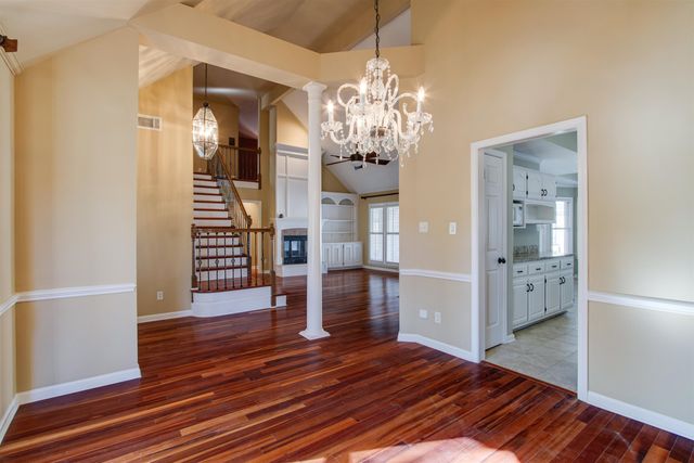 8796 E PLANTATION OAKS DR, Memphis, TN 38018