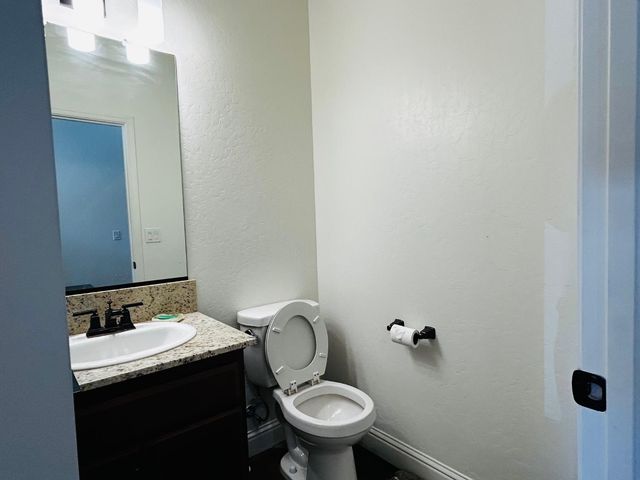 4382 N Casey Avenue, Fresno, CA 93723