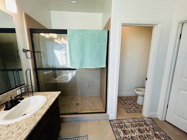 4382 N Casey Avenue, Fresno, CA 93723