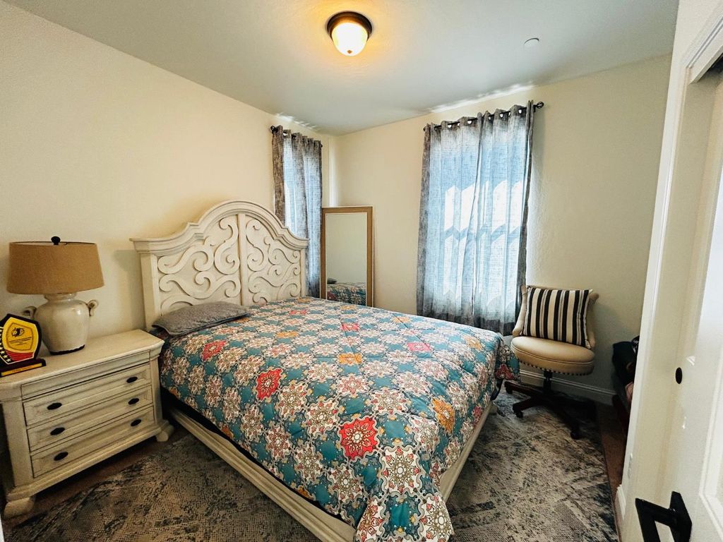 Image 15 of property listing at 4382 N Casey Avenue, Fresno, CA 93723