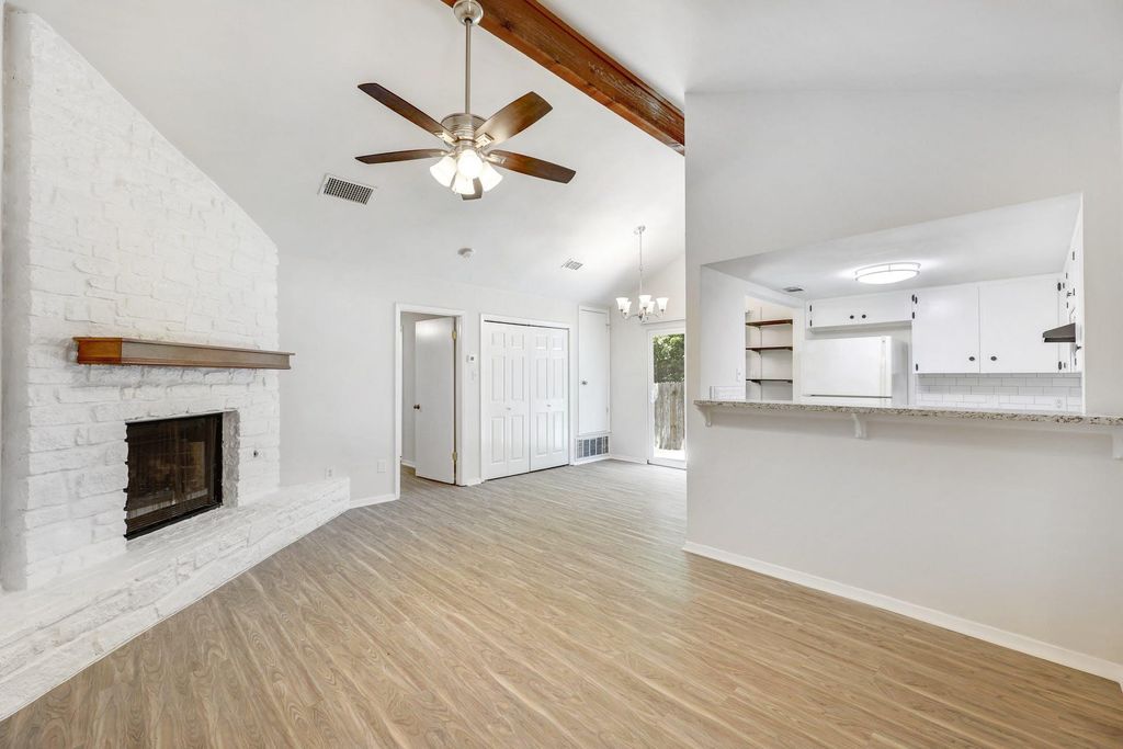 1802 Rawhide DR A, Round Rock, TX 78681