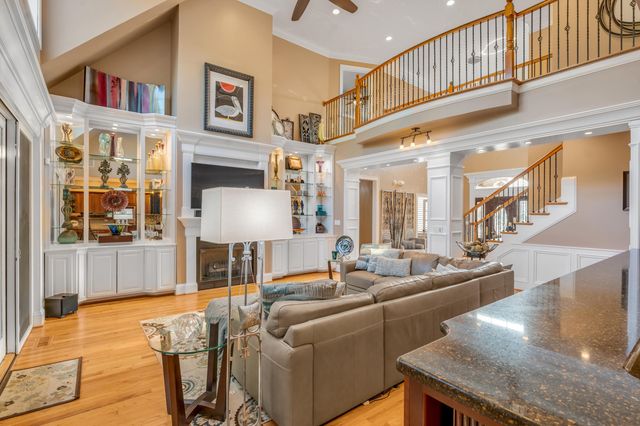 315 Whispering Brook Drive, Nicholasville, KY 40356