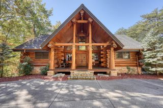 1323 Grandeur Drive, Blue Ridge, GA 30513