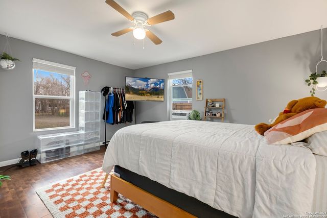 723 LEGETTE ST, Seguin, TX 78155
