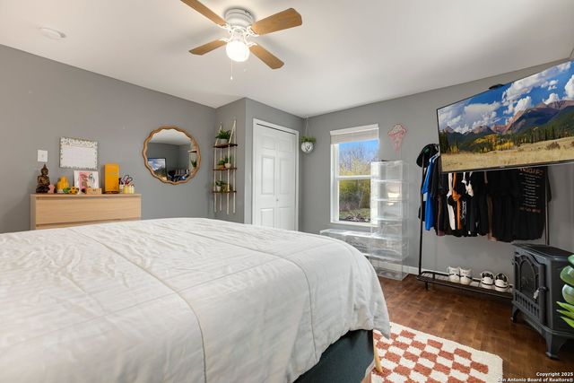 723 LEGETTE ST, Seguin, TX 78155