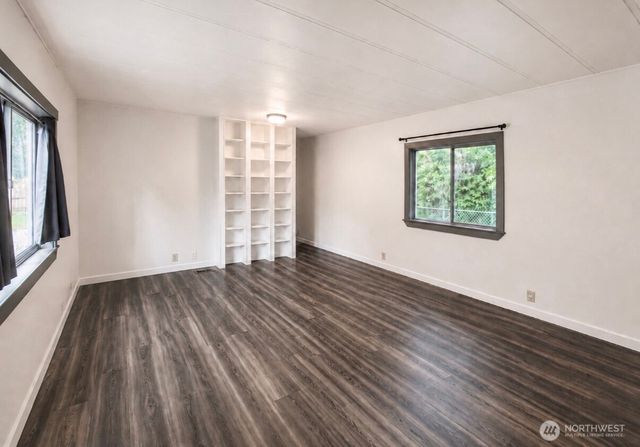 25501 35th Avenue E, Spanaway, WA 98387
