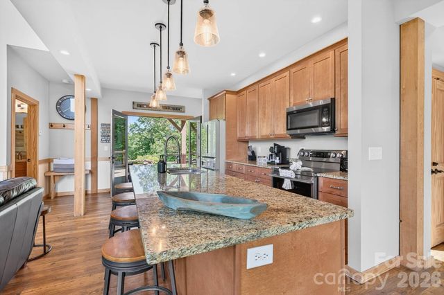 252 Tsali Crossing N 24, Bryson City, NC 28713