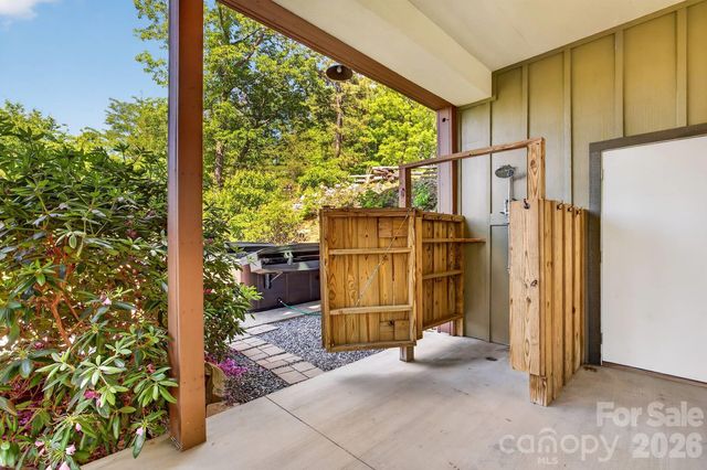 252 Tsali Crossing N 24, Bryson City, NC 28713