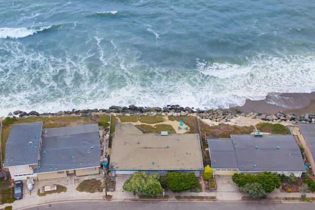 172 Shoreview Avenue, Pacifica, CA 94044