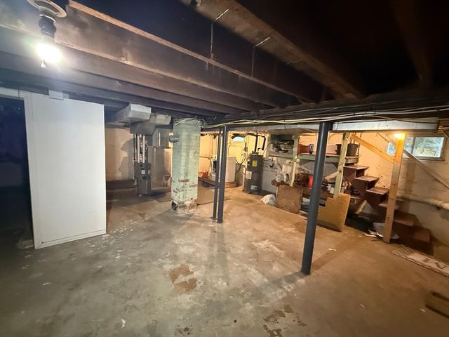 69 Gilbert St, Framingham, MA 01702