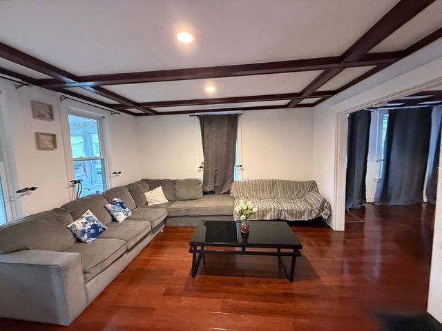 69 Gilbert St, Framingham, MA 01702