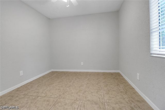 4635 Bayshore DR P4, Naples, FL 34112