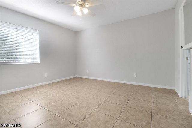 4635 Bayshore DR P4, Naples, FL 34112