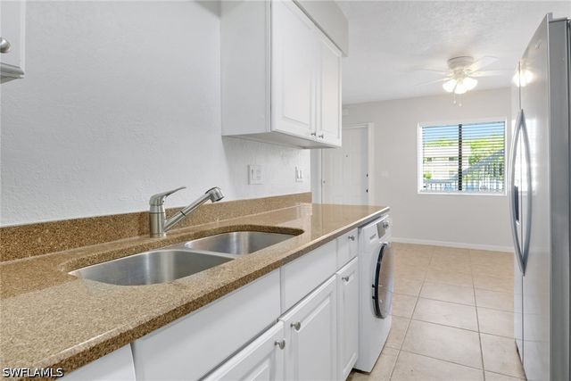 4635 Bayshore DR P4, Naples, FL 34112