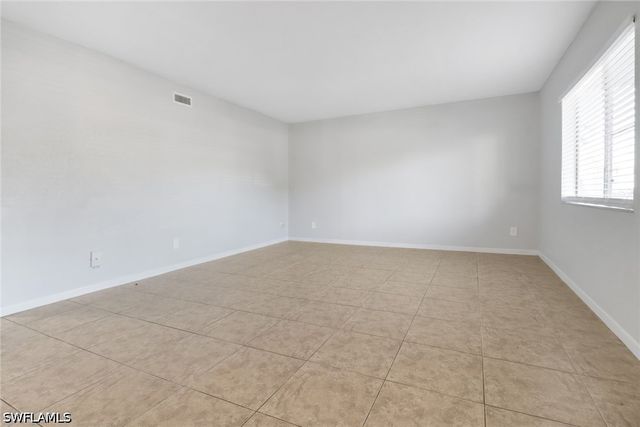 4635 Bayshore DR P4, Naples, FL 34112