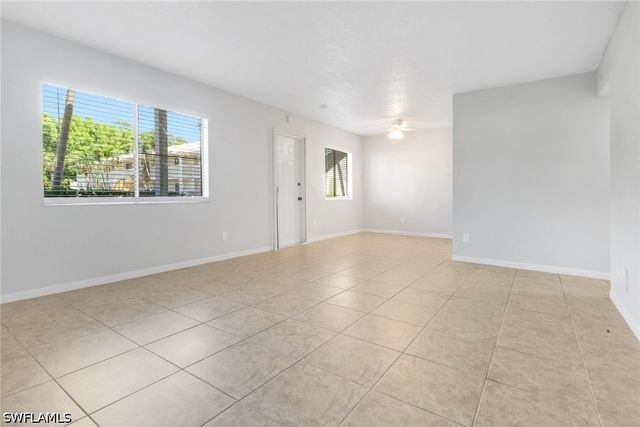 4635 Bayshore DR P4, Naples, FL 34112