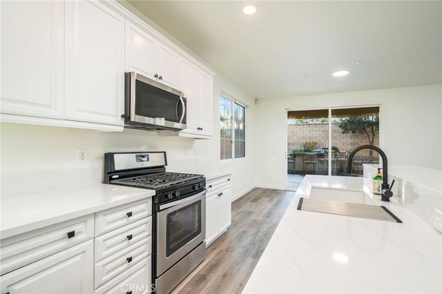 10972 White Oak Lane, Fontana, CA 92337