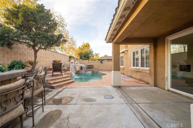 10972 White Oak Lane, Fontana, CA 92337