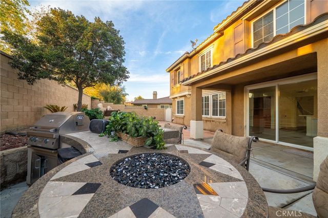 10972 White Oak Lane, Fontana, CA 92337