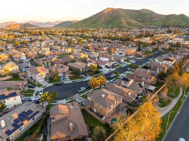 10972 White Oak Lane, Fontana, CA 92337