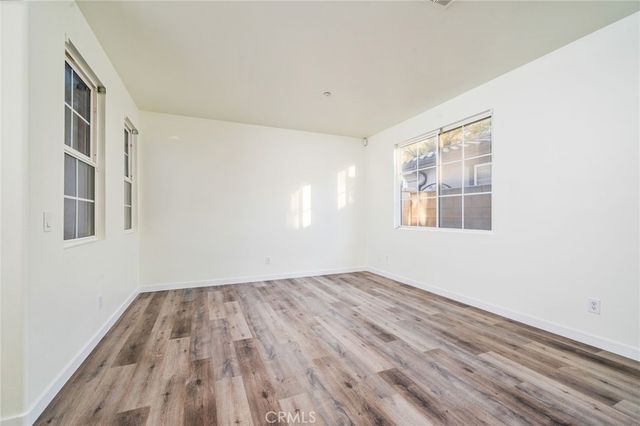 10972 White Oak Lane, Fontana, CA 92337