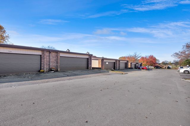 722 Blue Brick Pl, Hermitage, TN 37076