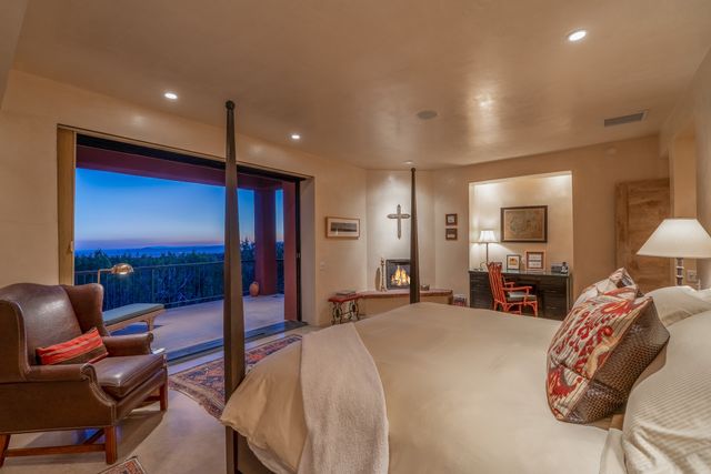 1980 Cerros Colorados, Santa Fe, NM 87501