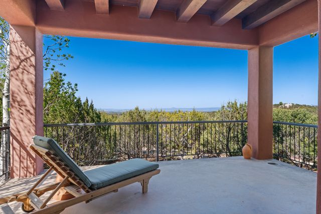 1980 Cerros Colorados, Santa Fe, NM 87501