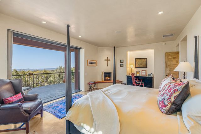 1980 Cerros Colorados, Santa Fe, NM 87501