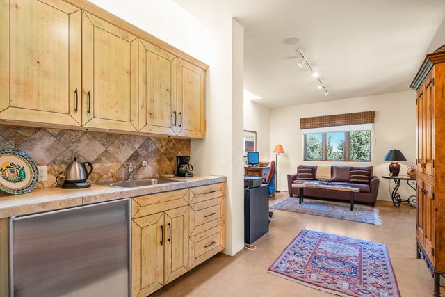 1980 Cerros Colorados, Santa Fe, NM 87501