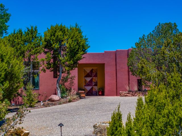 1980 Cerros Colorados, Santa Fe, NM 87501