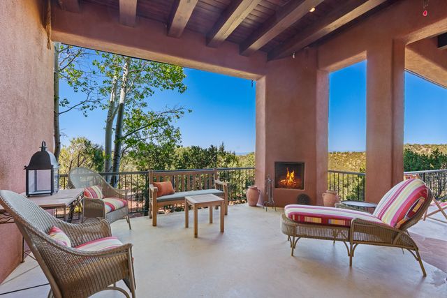 1980 Cerros Colorados, Santa Fe, NM 87501