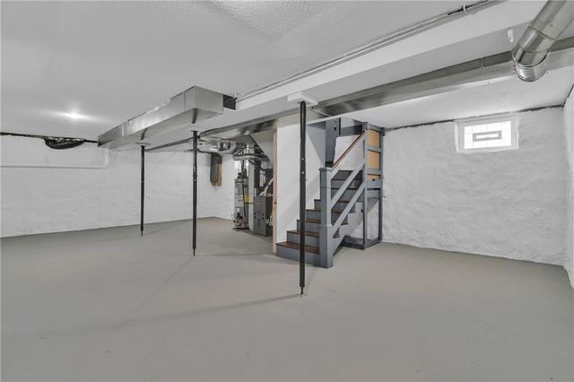 419 W Maple Avenue, Independence, MO 64050