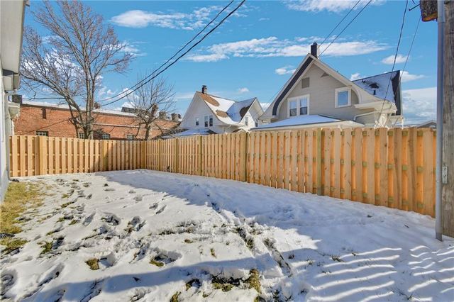 419 W Maple Avenue, Independence, MO 64050