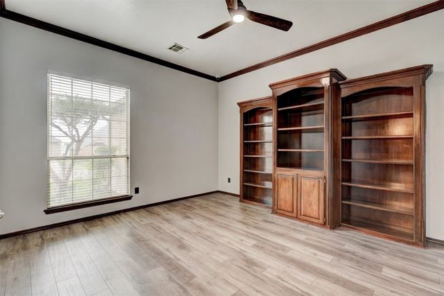 15220 Worthington Lane, Edmond, OK 73013