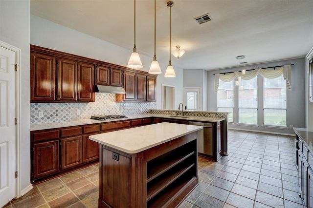 15220 Worthington Lane, Edmond, OK 73013