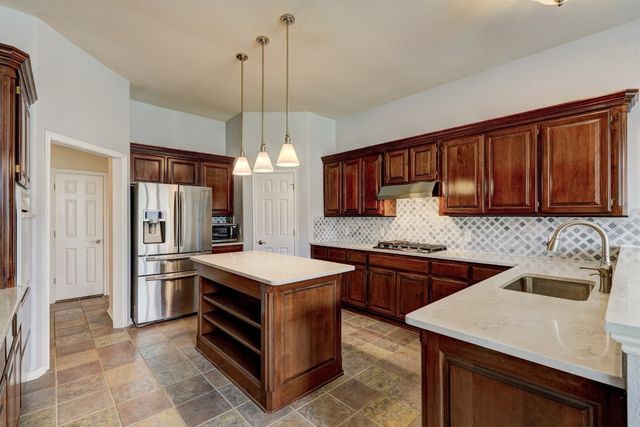 15220 Worthington Lane, Edmond, OK 73013