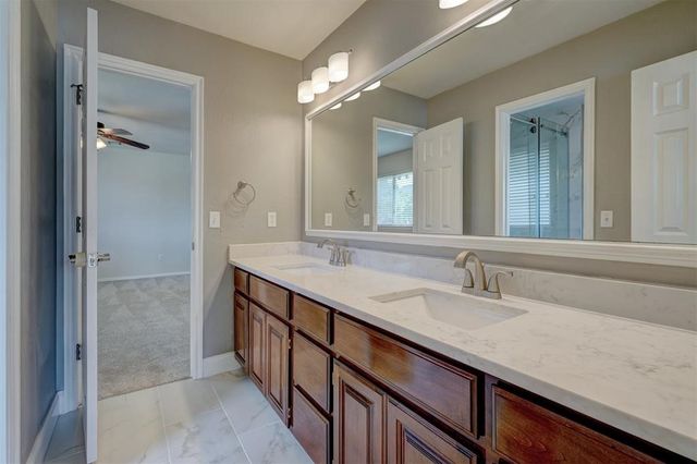 15220 Worthington Lane, Edmond, OK 73013