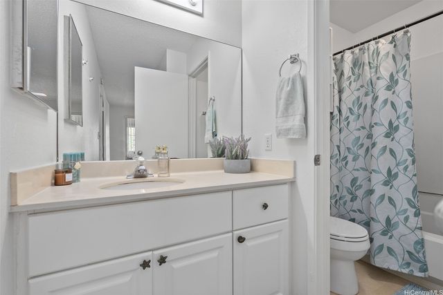 94-1430 Polani Street 31W, Waipahu, HI 96797