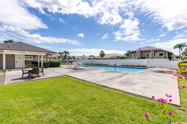 94-1430 Polani Street 31W, Waipahu, HI 96797