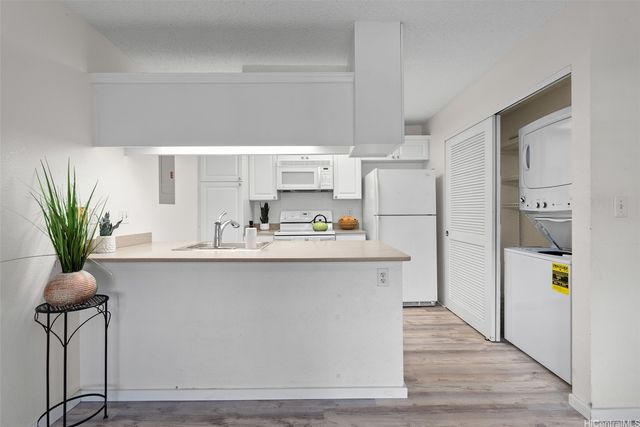 94-1430 Polani Street 31W, Waipahu, HI 96797