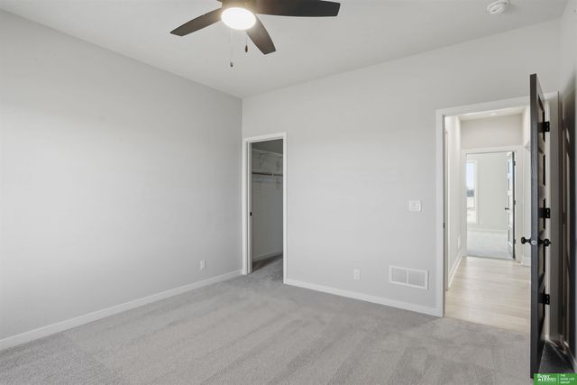 5420 N 213th Street, Elkhorn, NE 68022