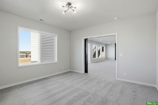 5420 N 213th Street, Elkhorn, NE 68022