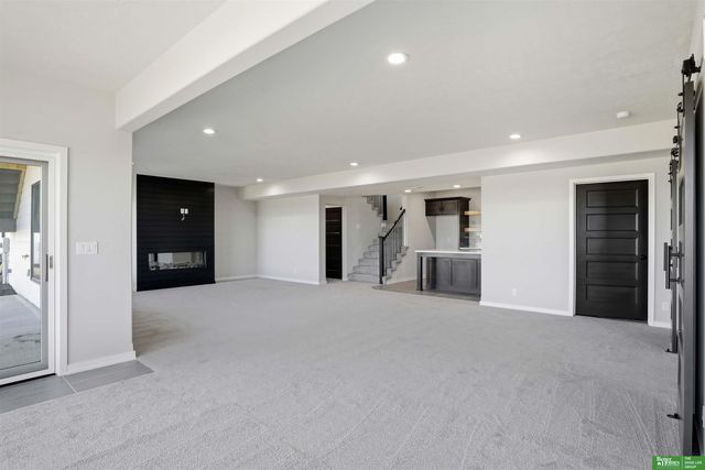 5420 N 213th Street, Elkhorn, NE 68022