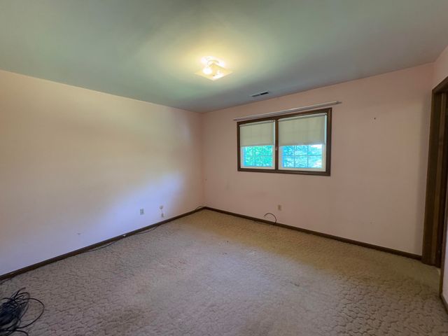 3764 Kingsway Drive, Crown Point, IN 46307